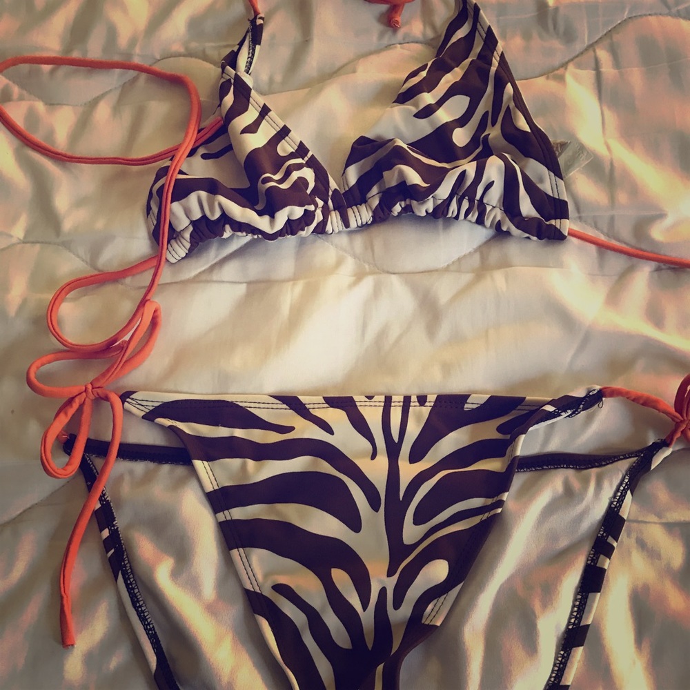 Leopard print bikini